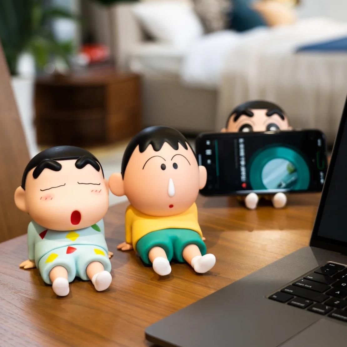 可爱蜡笔小新阿呆手机桌面支架懒人手机支撑家用模型装饰摆饰公仔