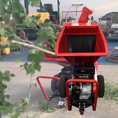粉碎机家用小型推车可移动碎枝机爬山虎履带车果园林农业树木破碎