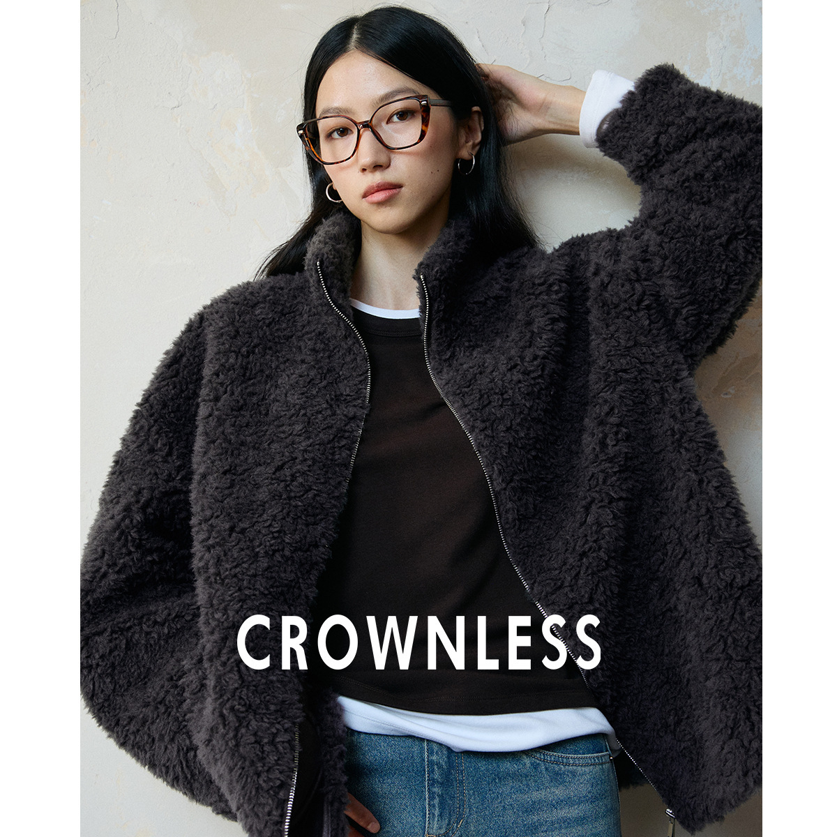 未冕绵羊毛立体颗粒短外套