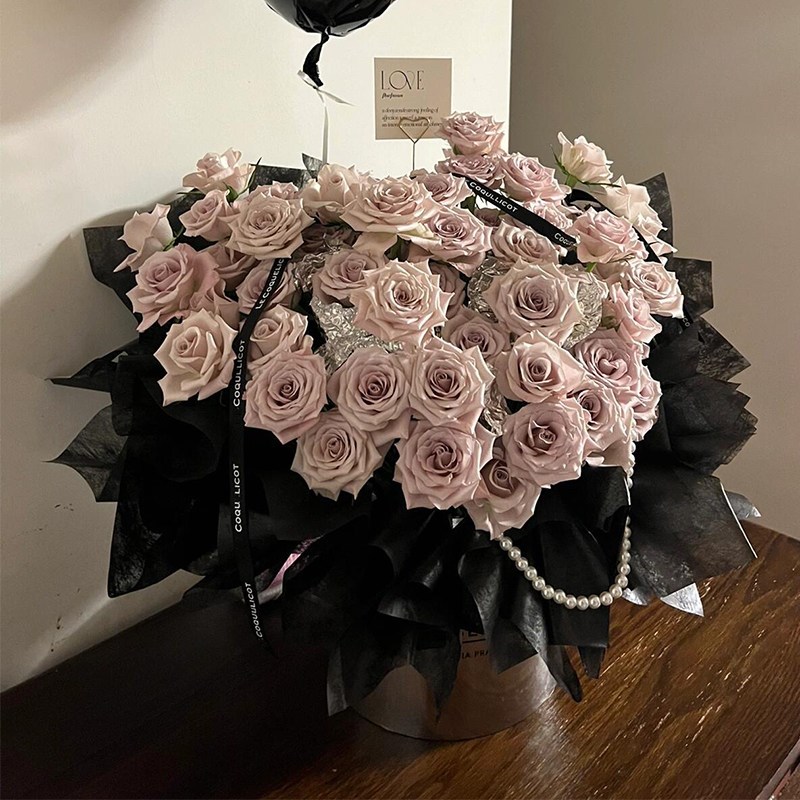 新永生花彷真h香皂玫瑰花束高级感爱心抱抱桶送闺蜜女友毕业生日图片