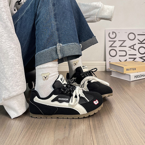 回力原创苹果刺绣德训鞋