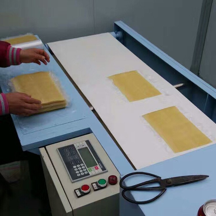 全自动烤冷面机 商用冷面机 数控烤冷面机面片切段机 玉米面条机