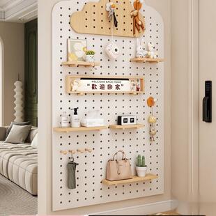 洞洞板置物架定 制入户玄关墙上实木挂板装饰隔板收纳架造型展示