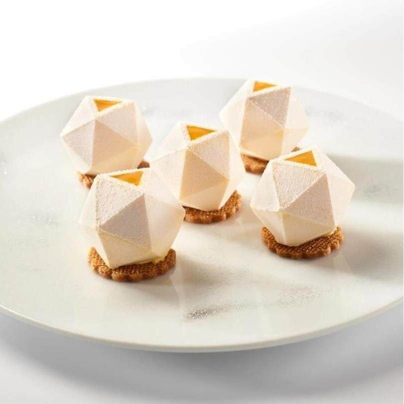 8连多边魔方法式慕斯硅胶模具蛋糕西点甜点烘焙钻石工具几何菱形