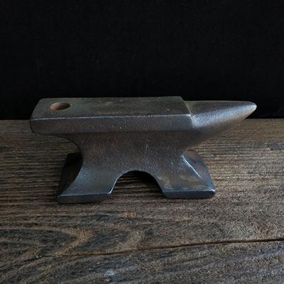 彷古民俗老物件老铁砧子铁匠铁墩子实用收藏小羊角砧敲打垫托工具