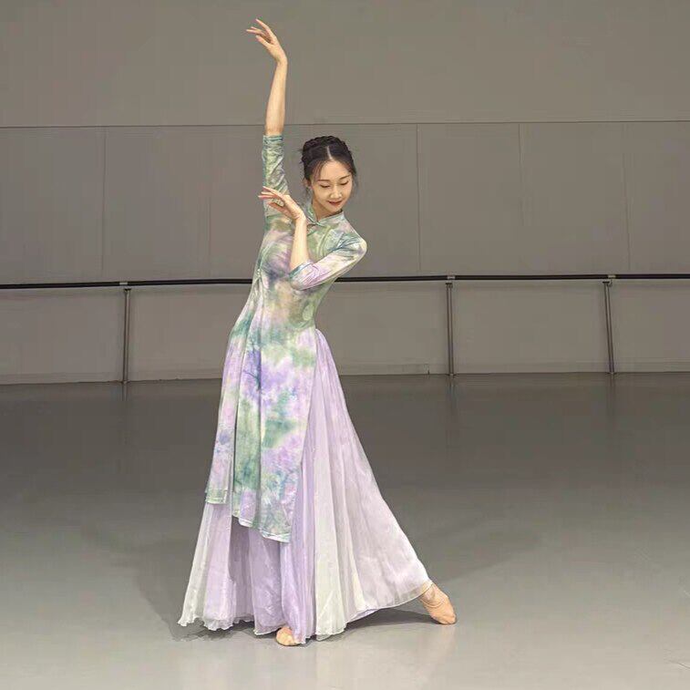 青花瓷古典舞演出服雨巷佳人入画江南舞蹈演出服中国风旗袍表演服