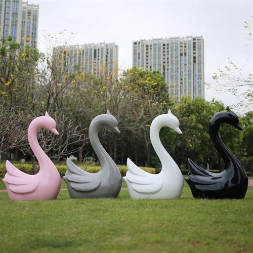 天鹅雕塑玻璃钢大白鹅摆件仿真动物小区户外园林景观小品草坪装饰
