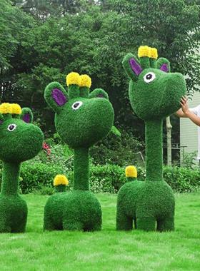 户外草坪大型绿植动物草皮长颈鹿雕塑售楼部卡通梅花鹿座椅大摆件