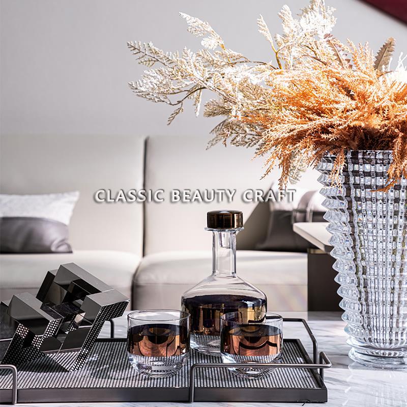 轻奢样板房客厅茶几水晶花瓶抽象几何摆件醒酒器酒具托盘装饰品