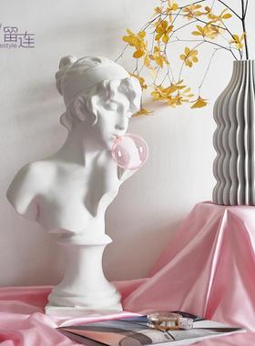 法式粉红吹泡泡女孩雕塑少女摆件欧式家庭艺术设计师轻奢饰品大号