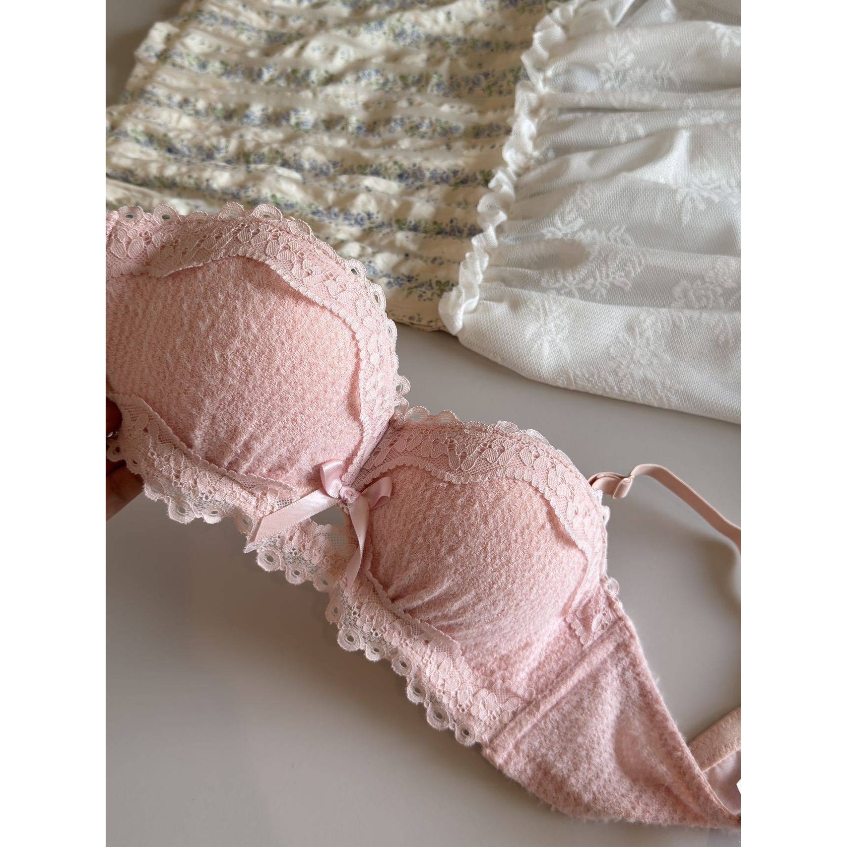 法式蕾丝无肩带女士内裤内衣套装性感小胸聚拢显大透气上托文胸罩,女士内衣/男士内衣/家居服,文胸,淘宝优惠券,粉丝福利购,淘宝优惠卷