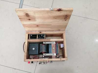 老式手摇发电机60伏到220伏V500瓦W交流电大功率白金速齿轮箱