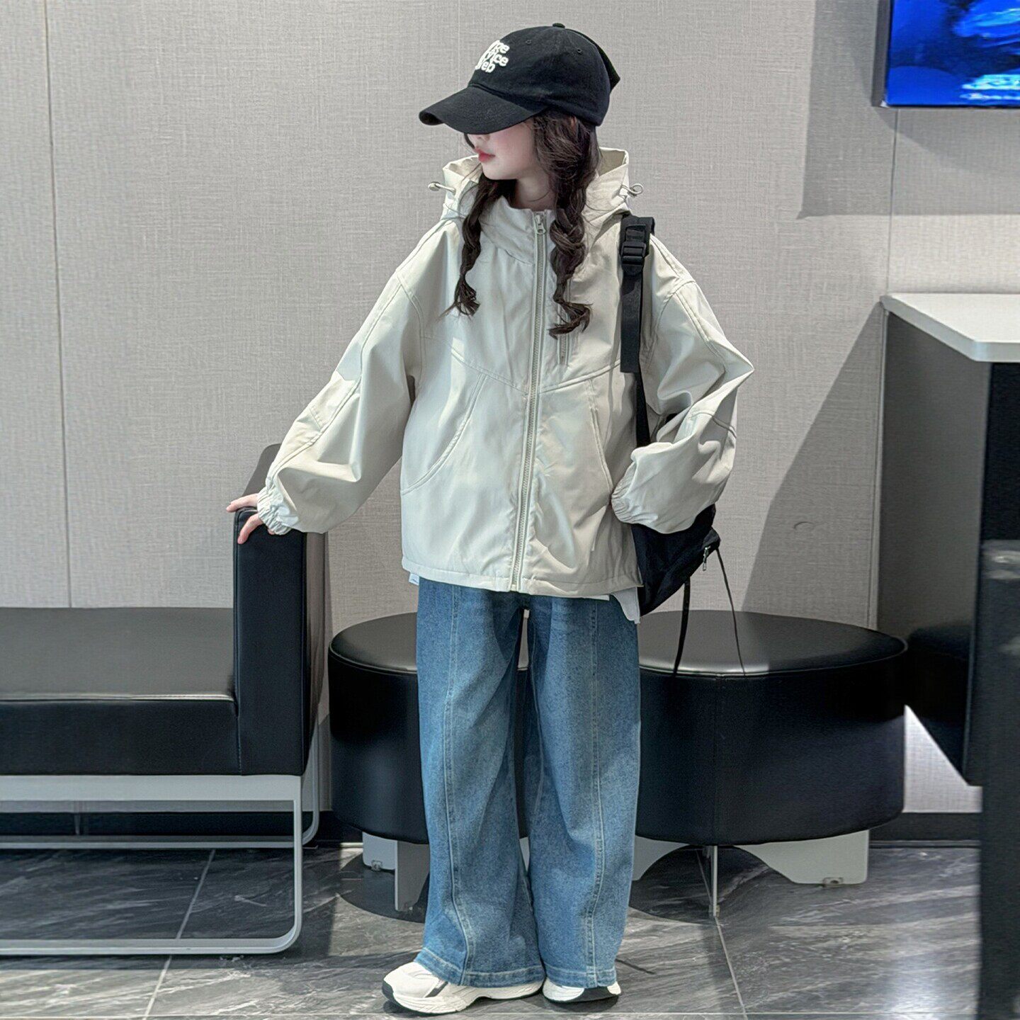 法国BERYDIA女童韩系风衣外套2026春秋新款大童超好看户外冲锋衣