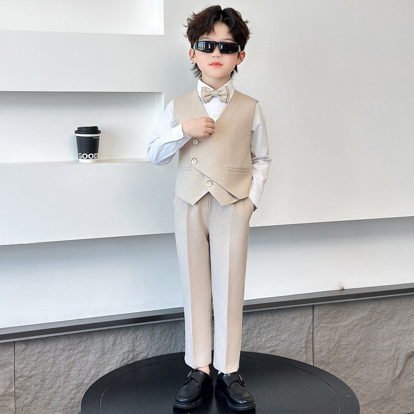 韩国Uamtor男童西装套装2026秋季新款男孩生日西服花童钢琴演出服