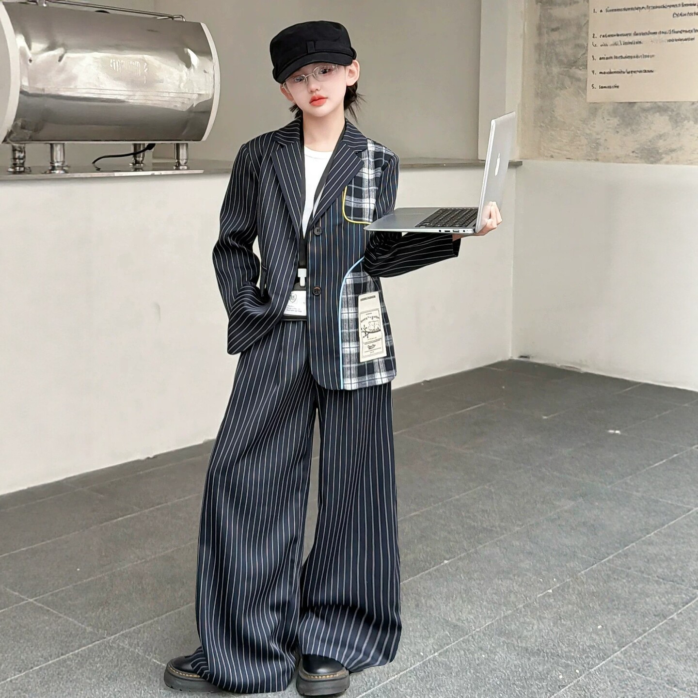 韩国Uamtor女童条纹西装套装秋季2026款中大童又酷又飒走秀表演服