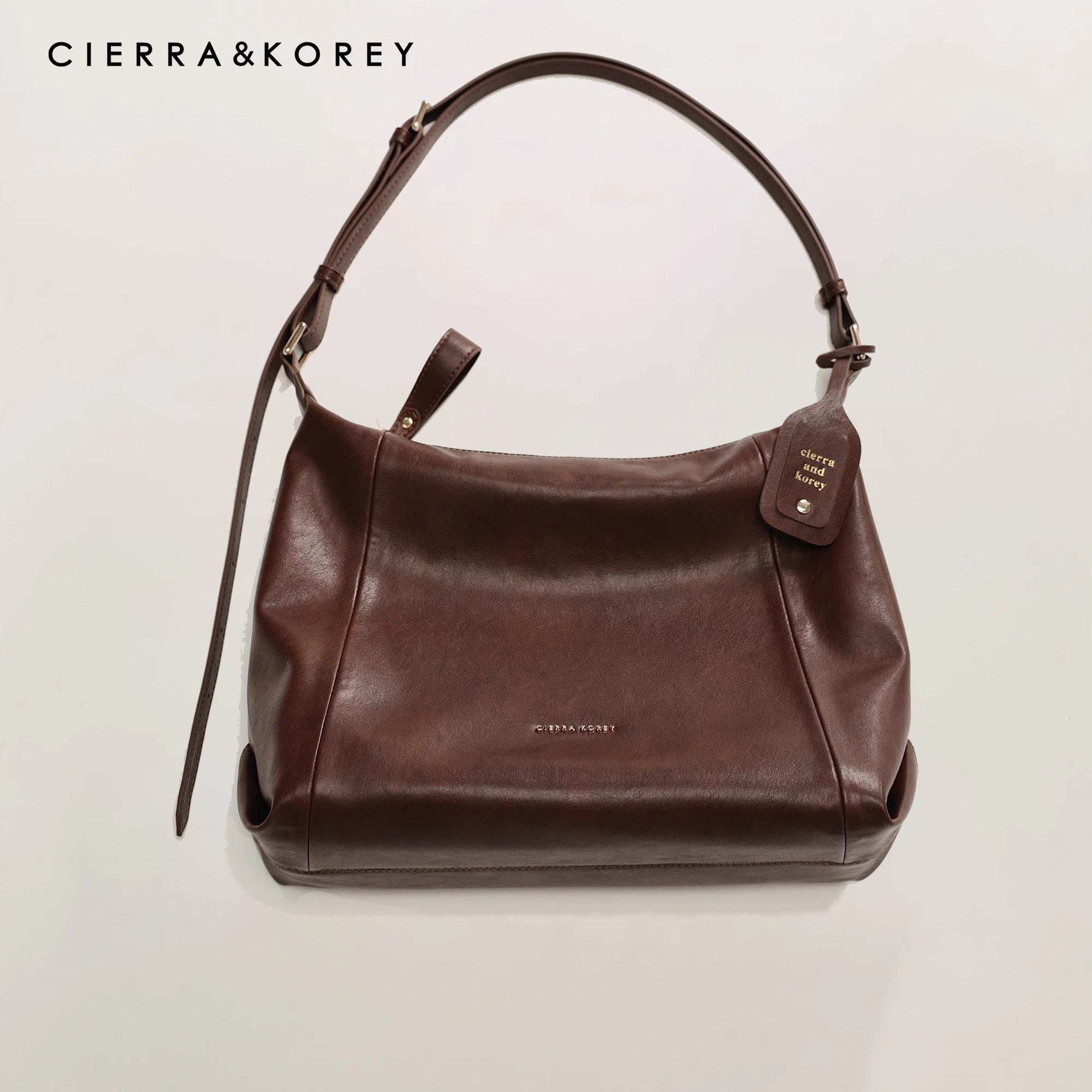 CierraKorey复古通勤托特包