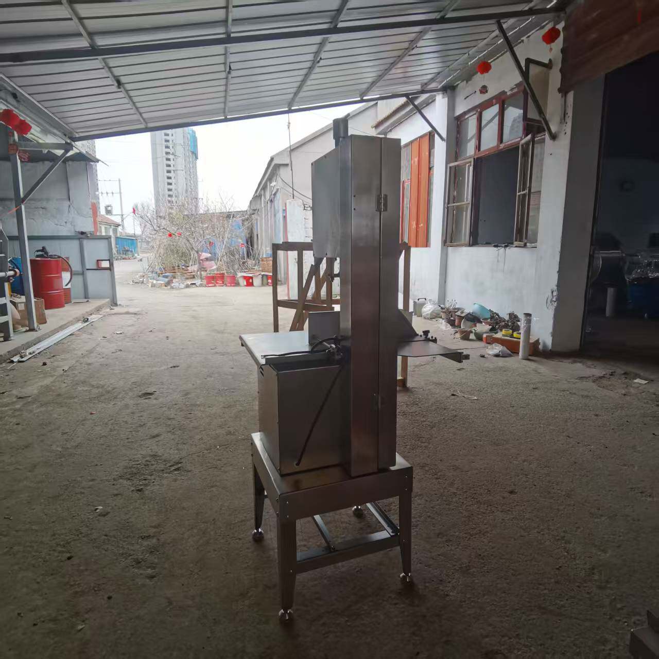商用切肉切骨锯骨机大中型台式剁骨切鱼切牛排骨手推仿割手切块机