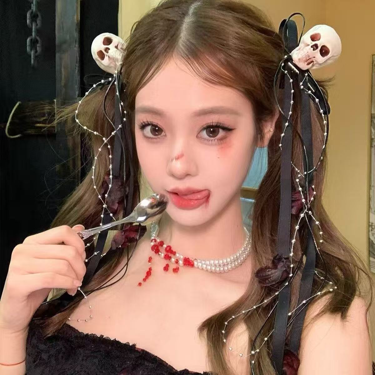 万圣节暗黑蝴蝶结骷髅毛绒对夹