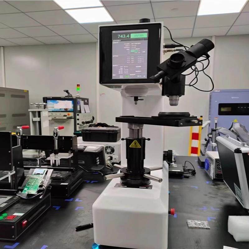 触摸屏布洛维硬度计台式标准件布氏洛氏维氏三合一金属硬度测试仪