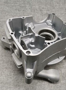 适用于通用福喜巧格鬼o火丽鹰RSZ100加油盖发动机右曲轴箱箱体机