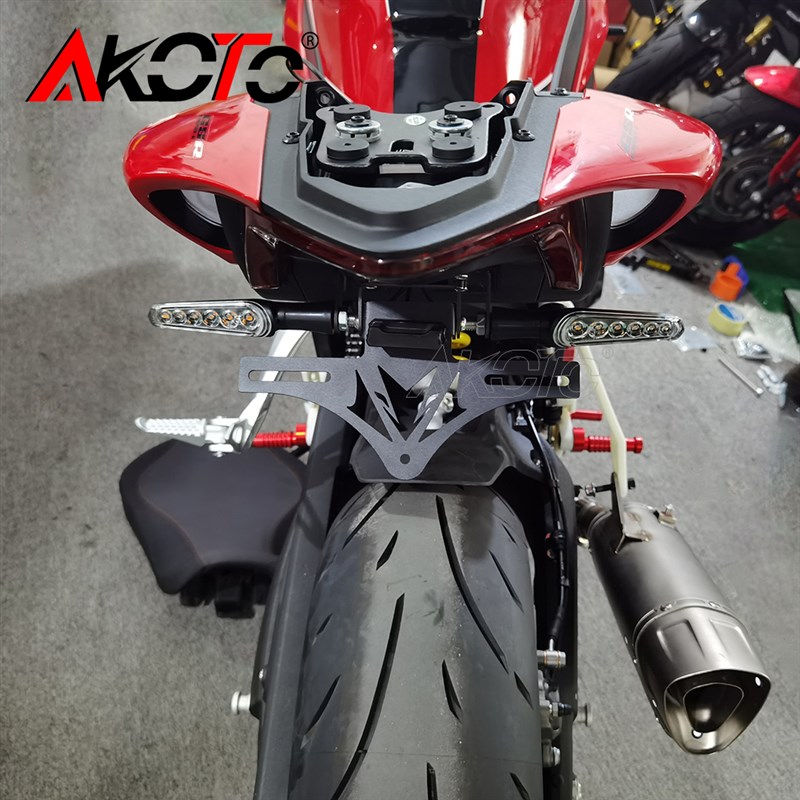 适用钱江赛600RS 改装短v尾折叠不锈钢车牌架 牌照框 可调节牌照