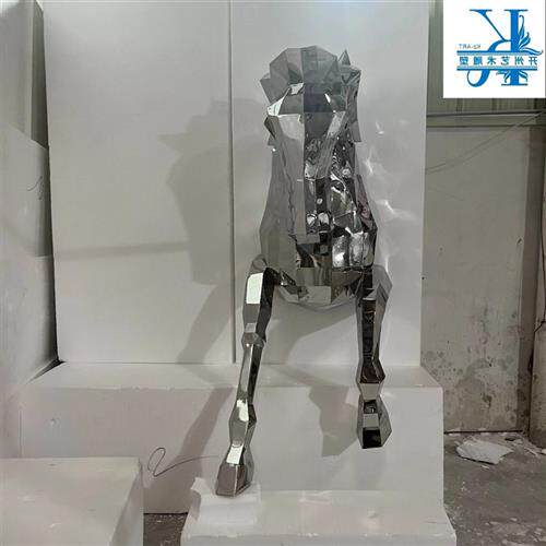 玻璃钢创意半身马马头雕塑动物马室内酒店大堂景观墙面装饰品摆件