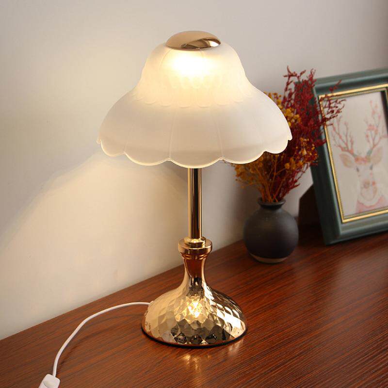 欧式卧室玻璃台灯充电触摸调光婚房温馨浪漫简约现代创意床头灯