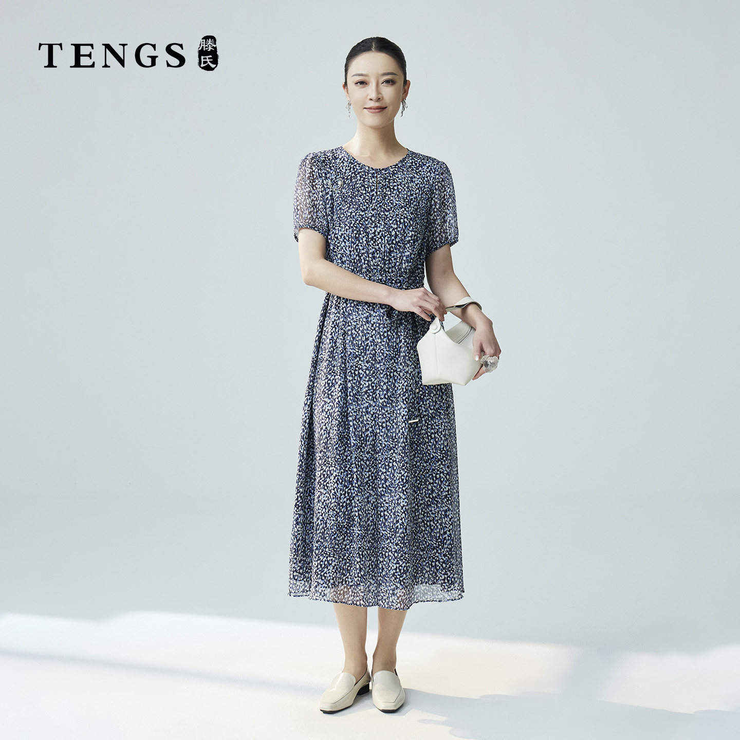 TENGS滕氏女装夏季新款印花松紧收腰短袖连衣裙轻柔透气