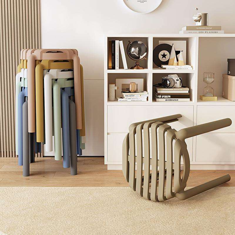 塑料凳子家用加厚可叠放现代简约奶油风车餐厅备用耐用圆胶高板登