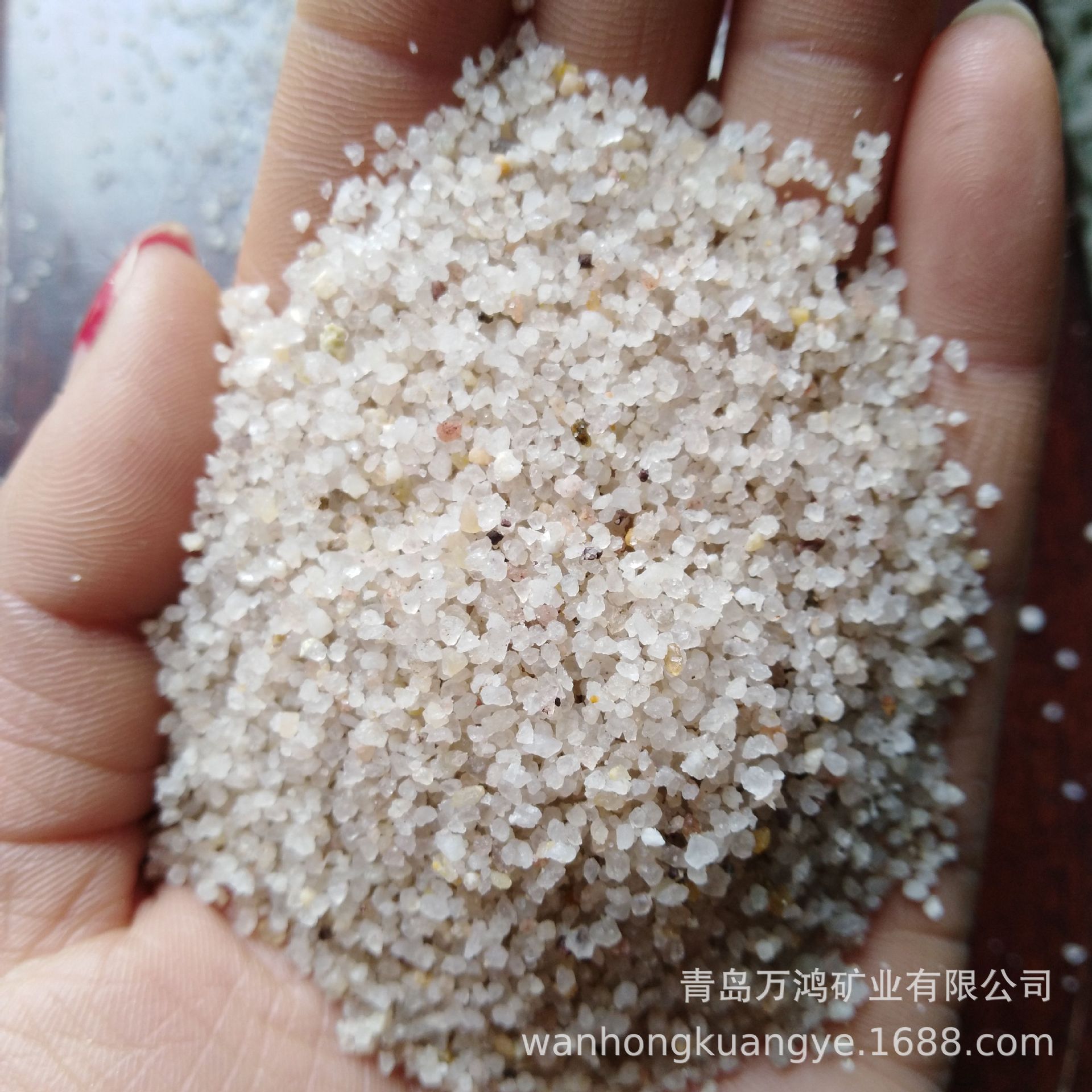 水过滤海砂现货临沂2-4mm滤料石英砂过滤罐滤池垫层圆粒砂