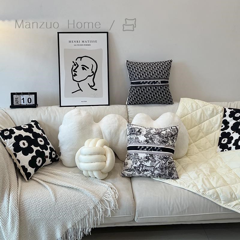 毯满座黑色e花朵靠抱枕毯被子两用午睡调沙发空被办公室沙发抱枕