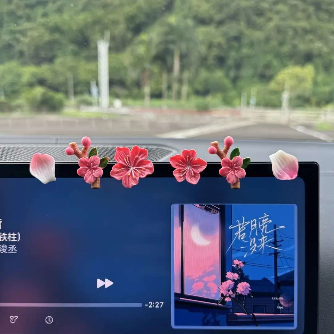 3D立体桃花车贴汽车摆件车内饰品装饰车载中控台屏幕电动车上可爱