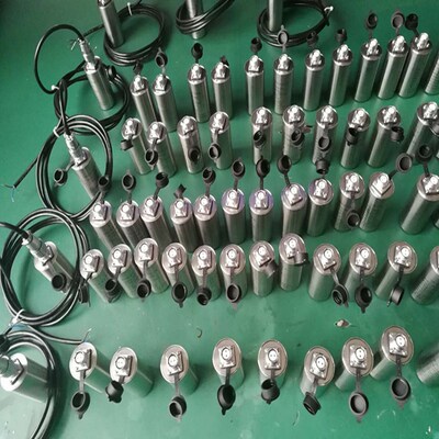 化振动变送器 震动探头DK360A-T-S02-01-05-L01-00 S04 S05适用于