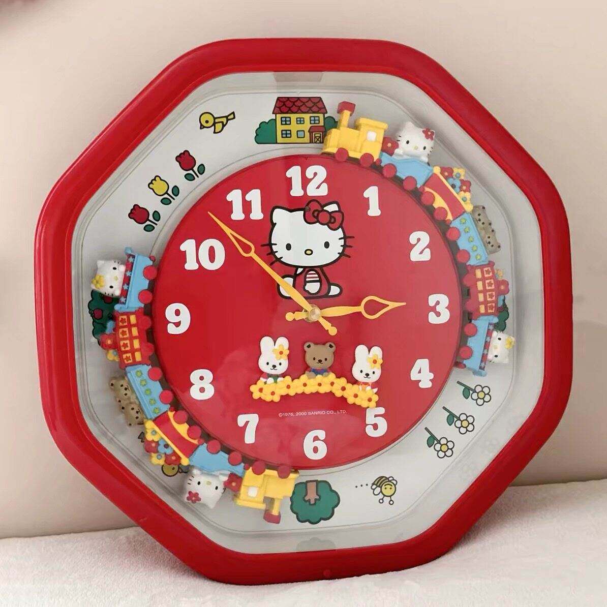 HelloKitty小火车挂钟家用静音时钟客厅房间装饰钟表闹钟新年礼物