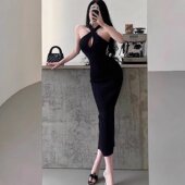 气质交叉挂脖包臀连衣裙法式 小众修身 镂空甜辣性感赫本风收腰长裙