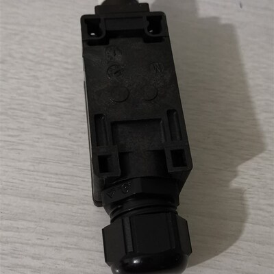 R+W 1c88-A1ZFFSW  D-63911 KLINGENBERG  618.6740.644行程开关