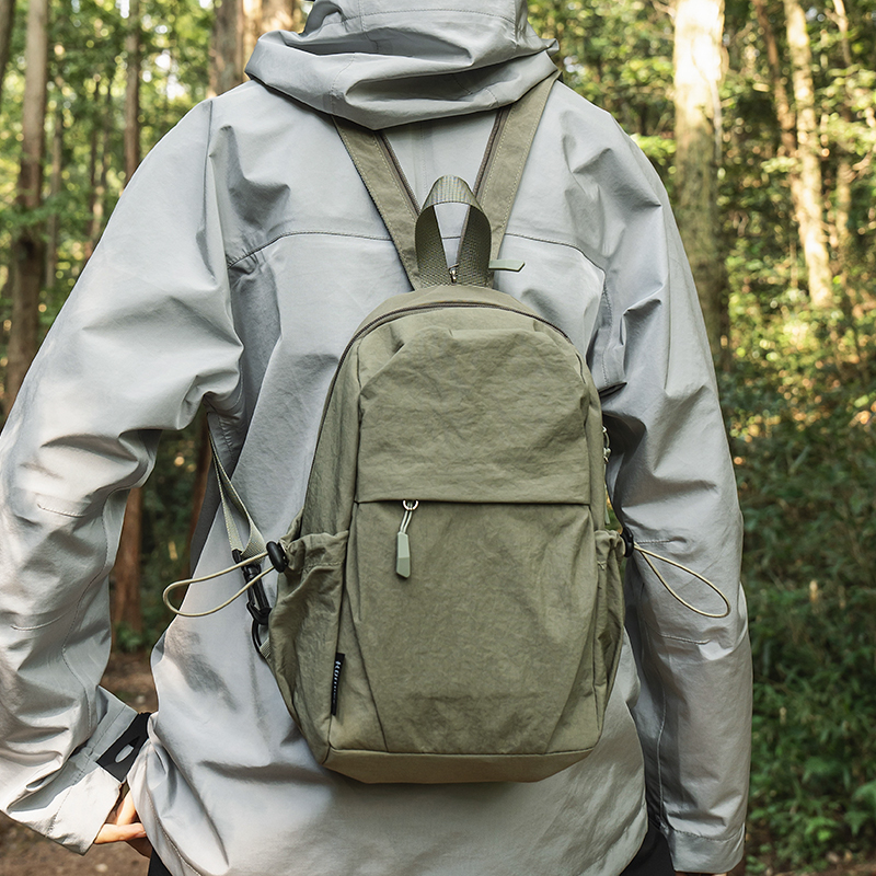 多功能两用胸包男女小型双肩包户外登山小背包轻便防水旅行斜挎包