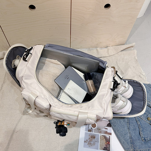 旅行包女手提超大容量轻便健身包