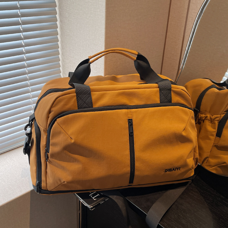 旅行包大容量手提轻便防水行李袋