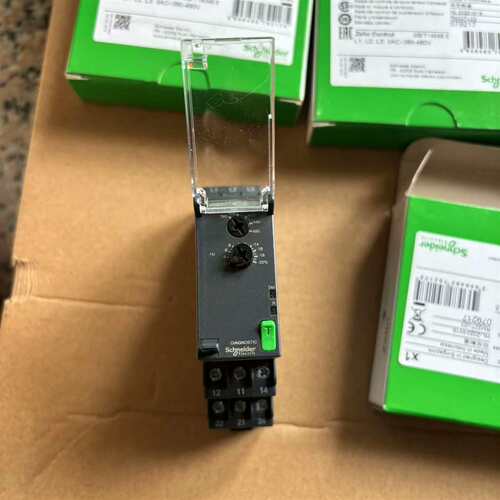 可维修正品控制继电器RM22TU23 缺相欠压相议价