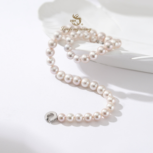 老凤祥官方极强光亮泽淡水珍珠项链女秋冬锁骨链妈妈款 生日礼物