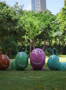 卡通户外玻璃钢毛毛虫幼儿园美陈装饰摆件售楼部公园景观小品雕塑