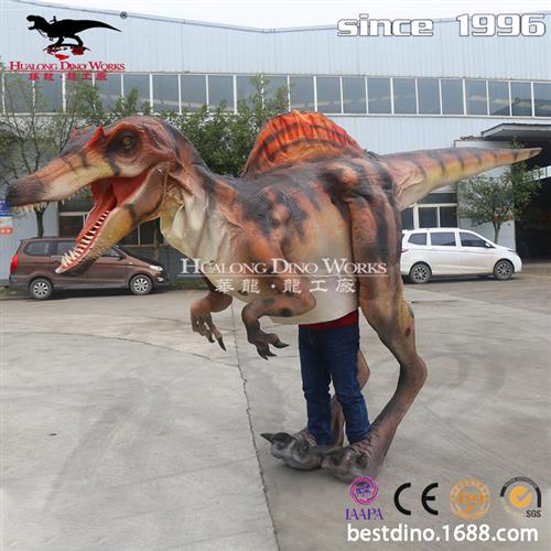 人穿恐龙皮套表演道具巡游舞台表演恐龙服装创意美陈引流新品