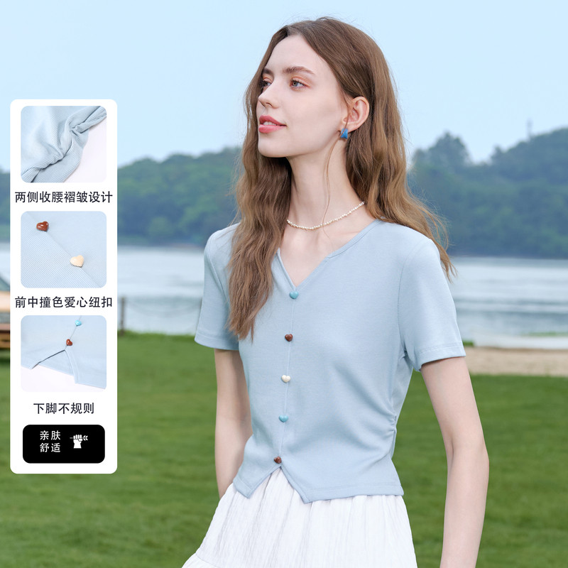 betu百图彩色纽扣V领T恤女2026年夏季新款小个子短款体恤衫上衣