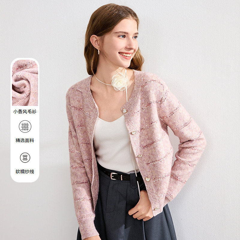 betu百图粉色小香风针织开衫女2026年春季新款薄款圆领毛衣外套