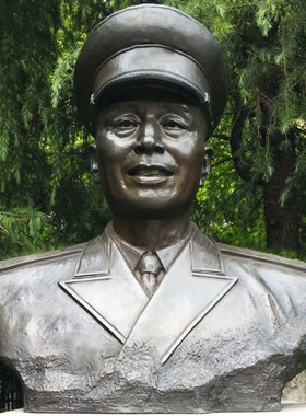 杨志成半身像叶挺军人玻璃钢铸铜广场赵J尔陆户外纪念意义雕像定