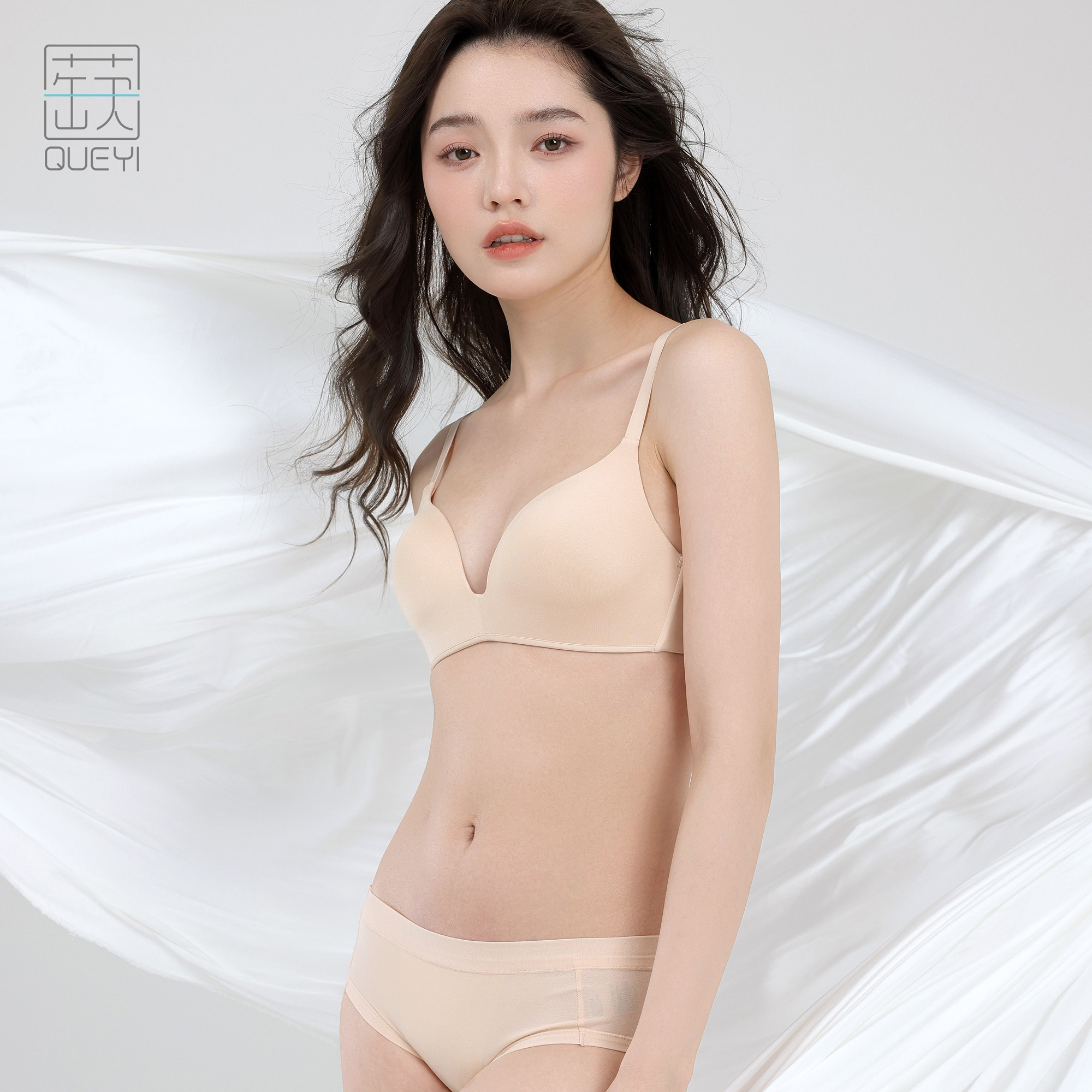 蒛一少女内衣无痕软支撑薄款聚拢无钢圈胸罩女学生发育期美背文胸