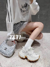 T31女鞋正品2025春季新款厚底休闲老爹鞋时尚蕾丝款牛皮配网女鞋