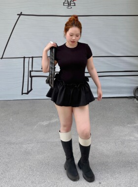 QDD STUDIO/微胖百搭正肩显瘦圆领短袖蓬蓬裙裤防走光花苞裙套装