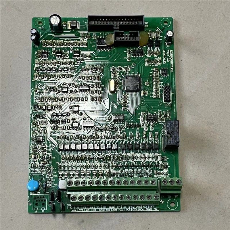易能变频器EDS1000系11 15/22/30/37/45/55/75 90KW控制板CPU主板